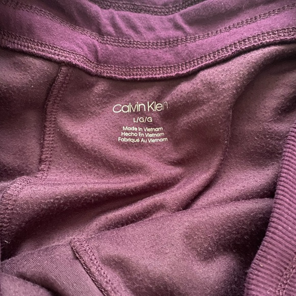 Calvin Klein 2-piece Tracksuit - Picture 7 of 7